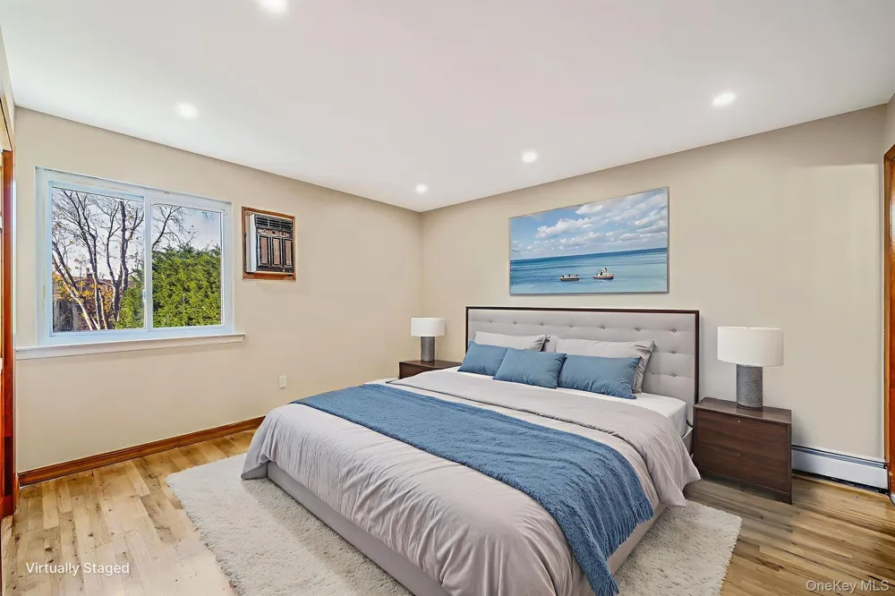 4 Bay Place Lindenhurst, NY 11757