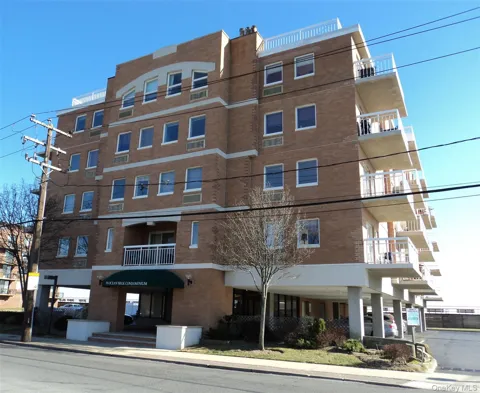 780 W Broadway #2E