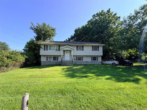 72 Lake Region Boulevard