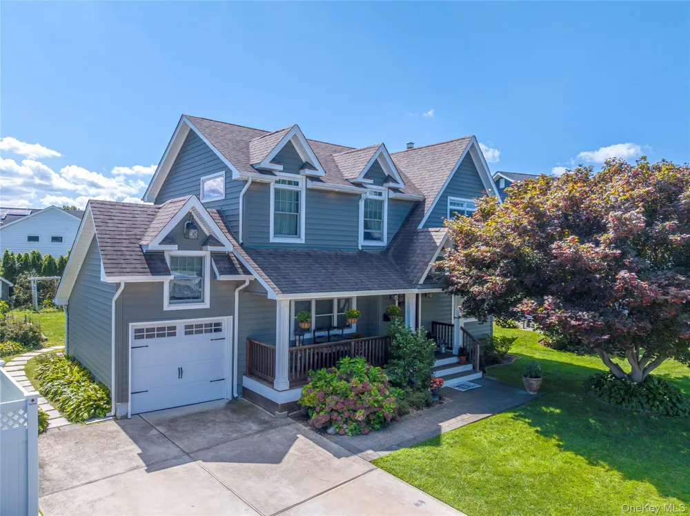 25 Bentley Road Plainview, NY 11803