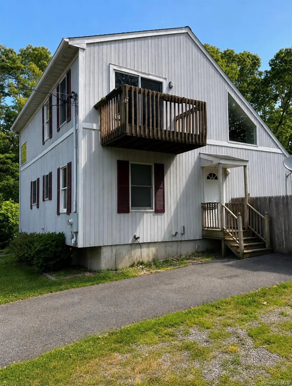58 Iroquois Trail Ridge, NY 11961