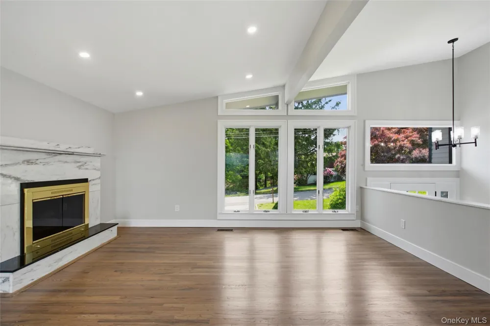 39 Kings Ridge Road Mahopac, NY 10541