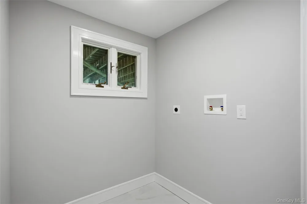 39 Kings Ridge Road Mahopac, NY 10541