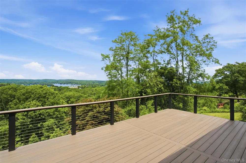 39 Kings Ridge Road Mahopac, NY 10541