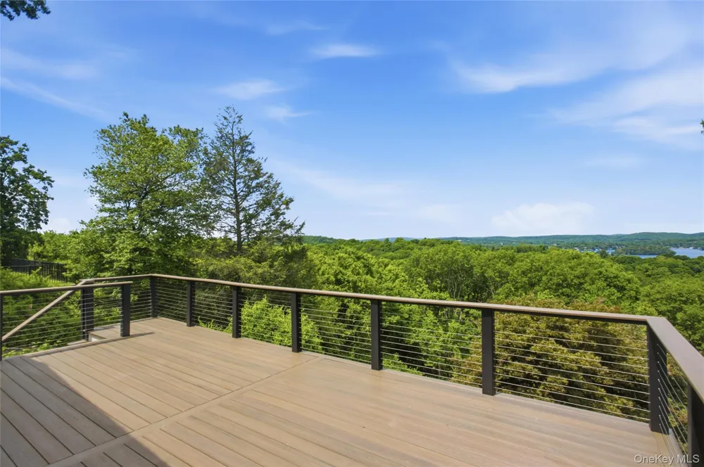 39 Kings Ridge Road Mahopac, NY 10541