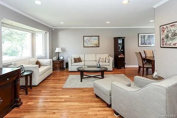 1102 Lawrence Road Bellmore, NY 11710