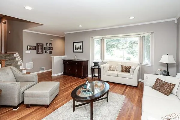 1102 Lawrence Road Bellmore, NY 11710