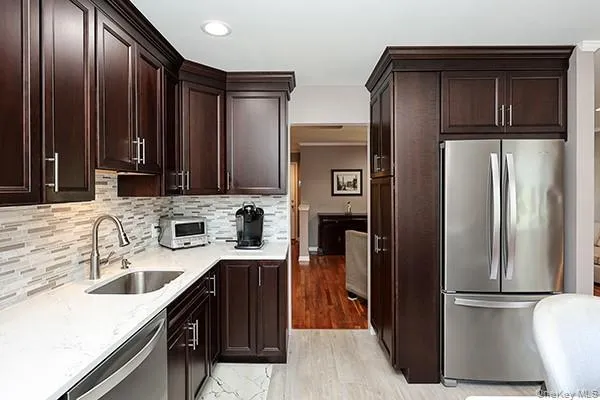 1102 Lawrence Road Bellmore, NY 11710