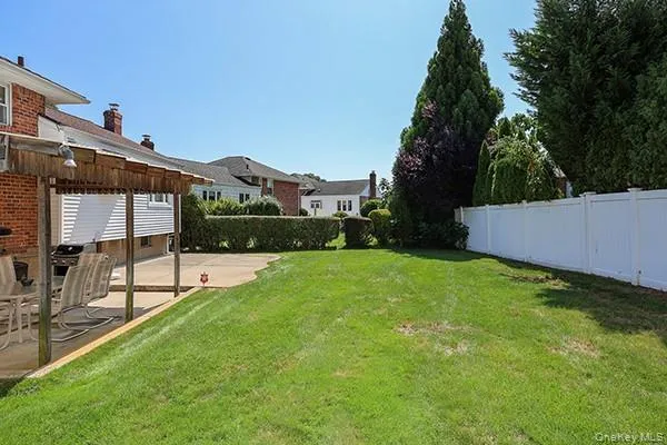 1102 Lawrence Road Bellmore, NY 11710