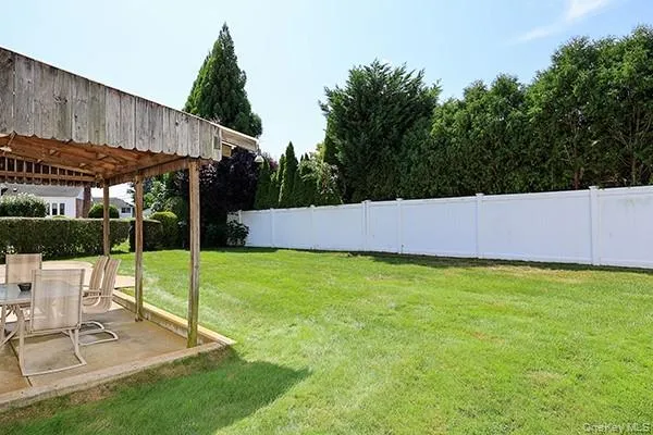 1102 Lawrence Road Bellmore, NY 11710