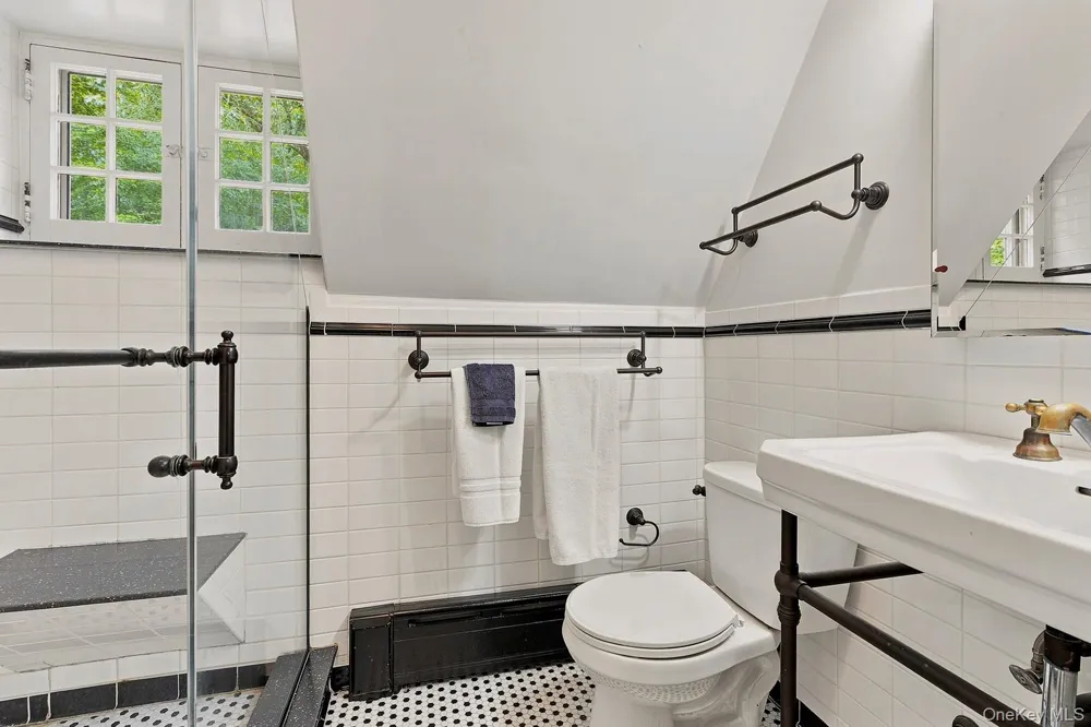 15-18 Normandy Grange Garrison, NY 10524