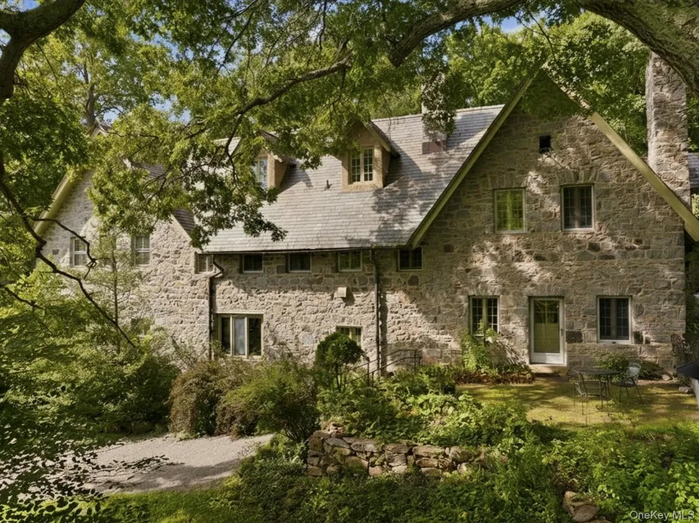 15-18 Normandy Grange Garrison, NY 10524
