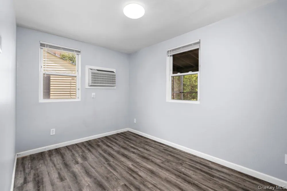 2566 Flint Avenue Bronx, NY 10475