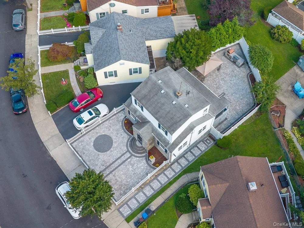 2566 Flint Avenue Bronx, NY 10475