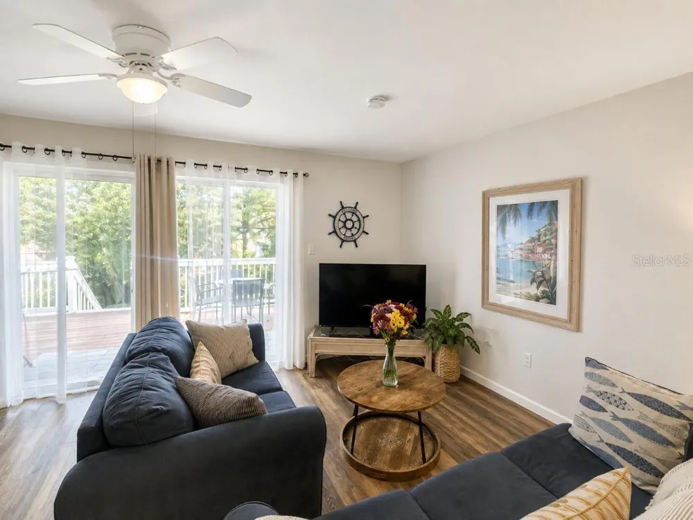 3730 42ND WAY S #H St Petersburg, FL 33711