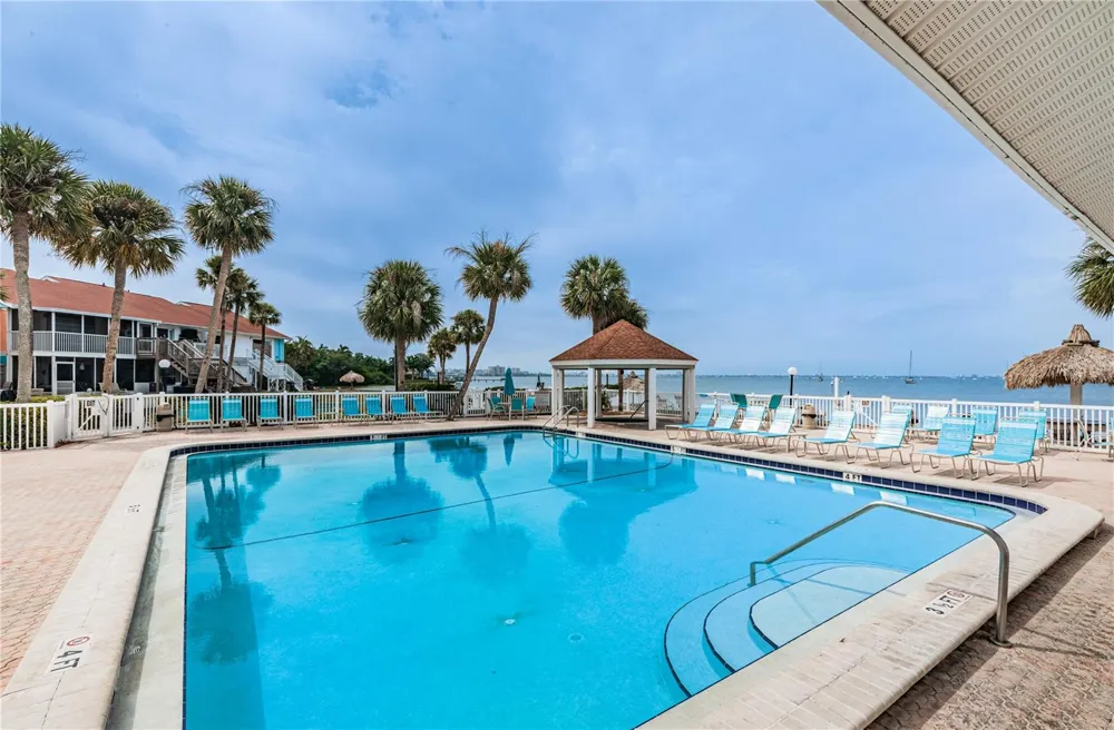 3730 42ND WAY S #H St Petersburg, FL 33711