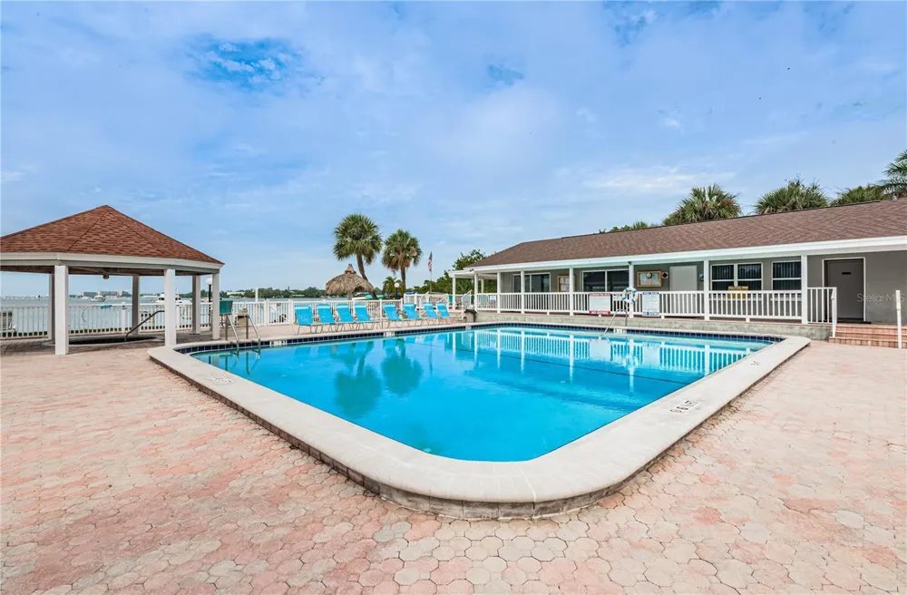 3730 42ND WAY S #H St Petersburg, FL 33711