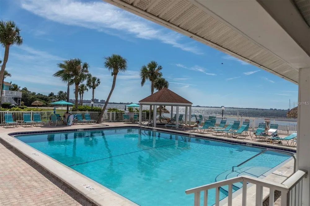 3730 42ND WAY S #H St Petersburg, FL 33711