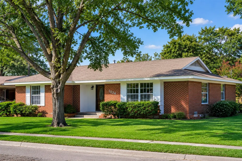 1824 Westway Avenue Garland, TX 75042