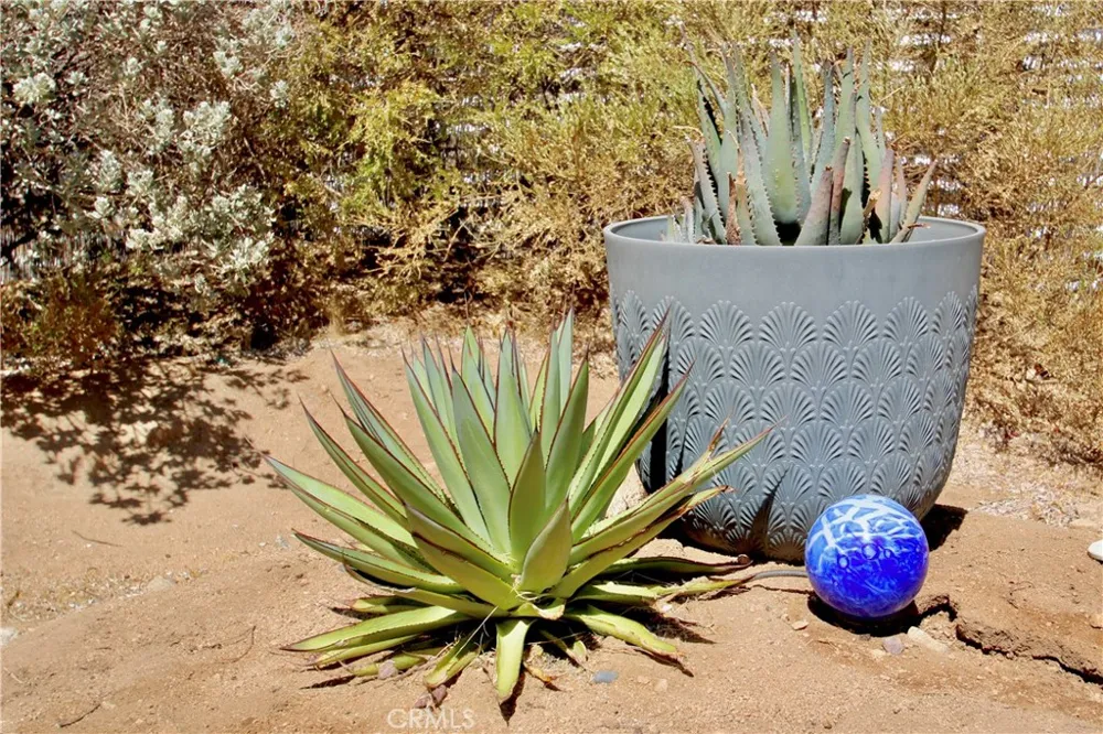 58763 La Mirada Yucca Valley, CA 92284