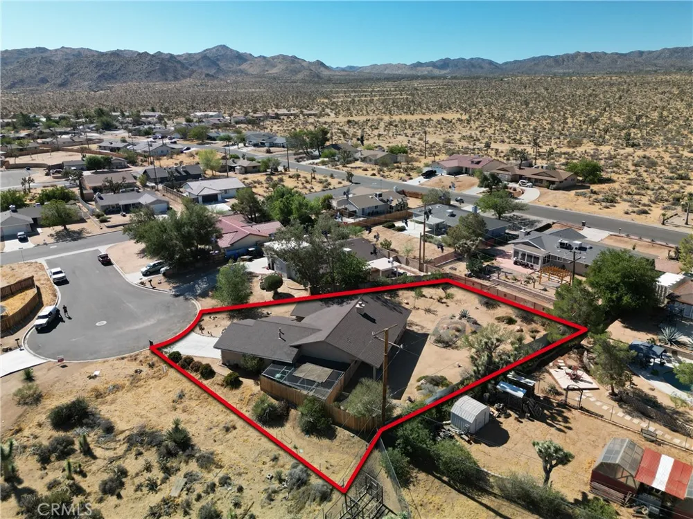 58763 La Mirada Yucca Valley, CA 92284