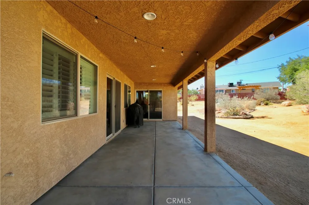 58763 La Mirada Yucca Valley, CA 92284
