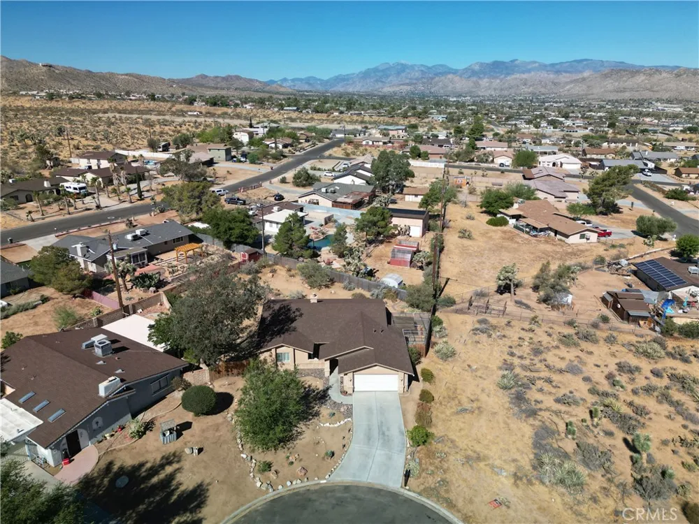 58763 La Mirada Yucca Valley, CA 92284