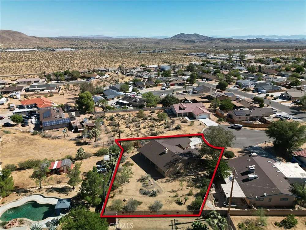 58763 La Mirada Yucca Valley, CA 92284