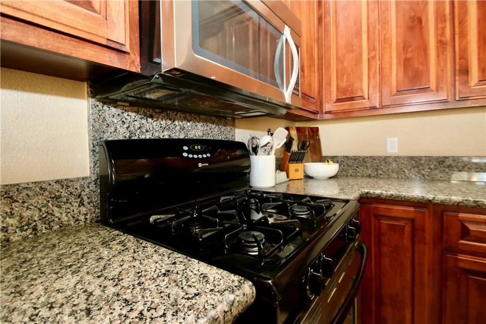 58763 La Mirada Yucca Valley, CA 92284
