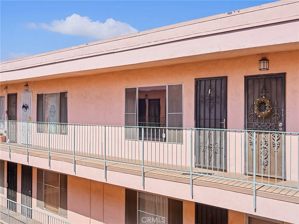 335 Cedar Avenue #412 Long Beach, CA 90802
