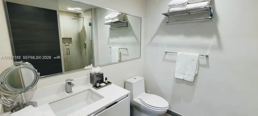 777 Ocean Dr #N510 Hollywood, FL 33019