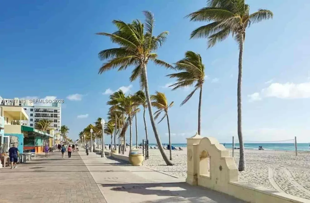 777 Ocean Dr #N510 Hollywood, FL 33019