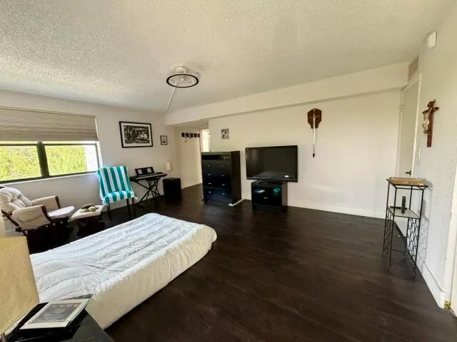 16141 W BLATT BOULEVARD #413 Weston, FL 33326