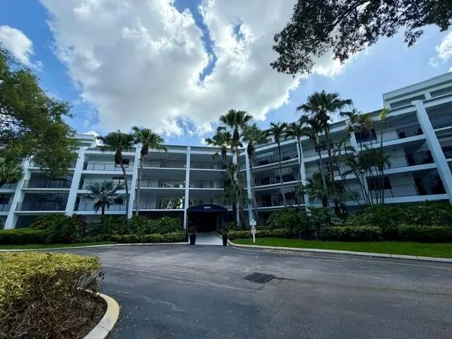 16141 W BLATT BOULEVARD #413 Weston, FL 33326