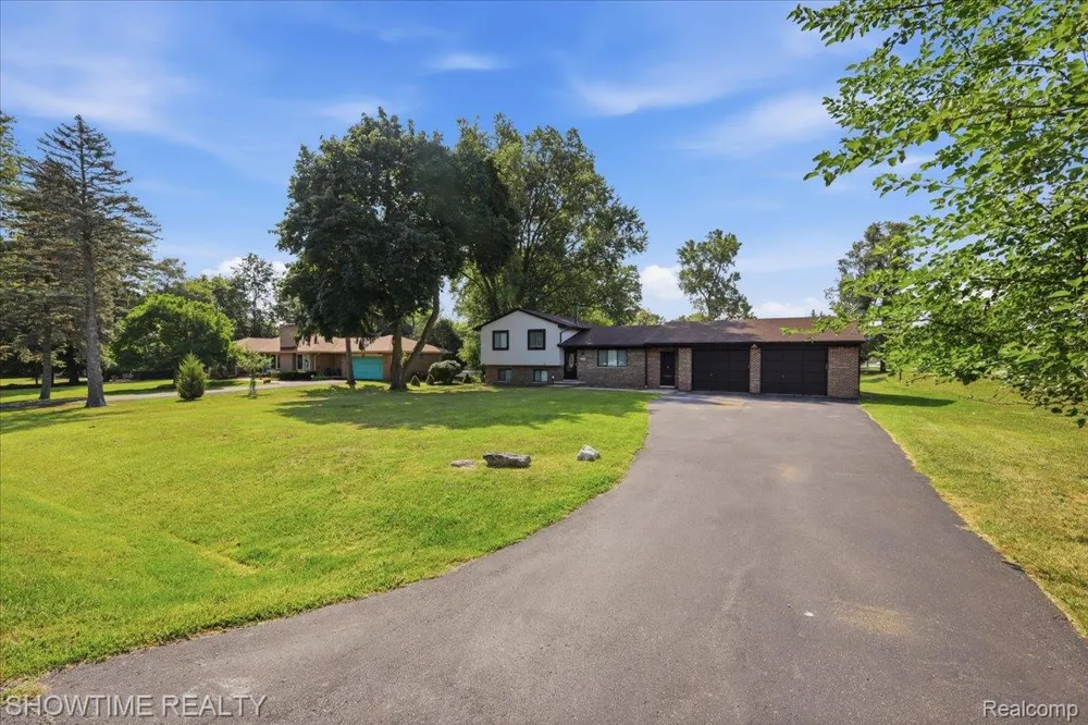 29255 Utley Road Farmington Hills City, MI 48334