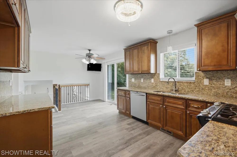 29255 Utley Road Farmington Hills City, MI 48334