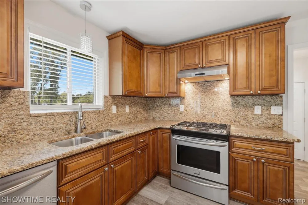 29255 Utley Road Farmington Hills City, MI 48334