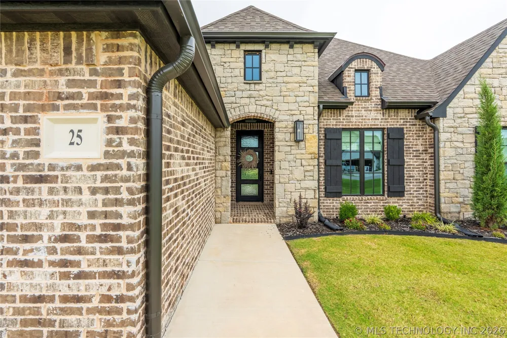25 W 166th Place S Glenpool, OK 74033