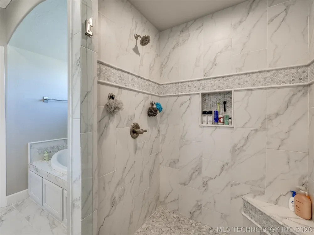 25 W 166th Place S Glenpool, OK 74033
