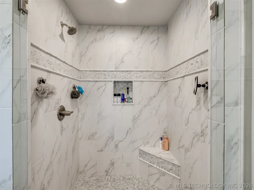 25 W 166th Place S Glenpool, OK 74033