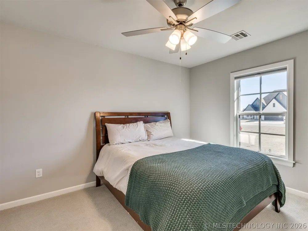 25 W 166th Place S Glenpool, OK 74033