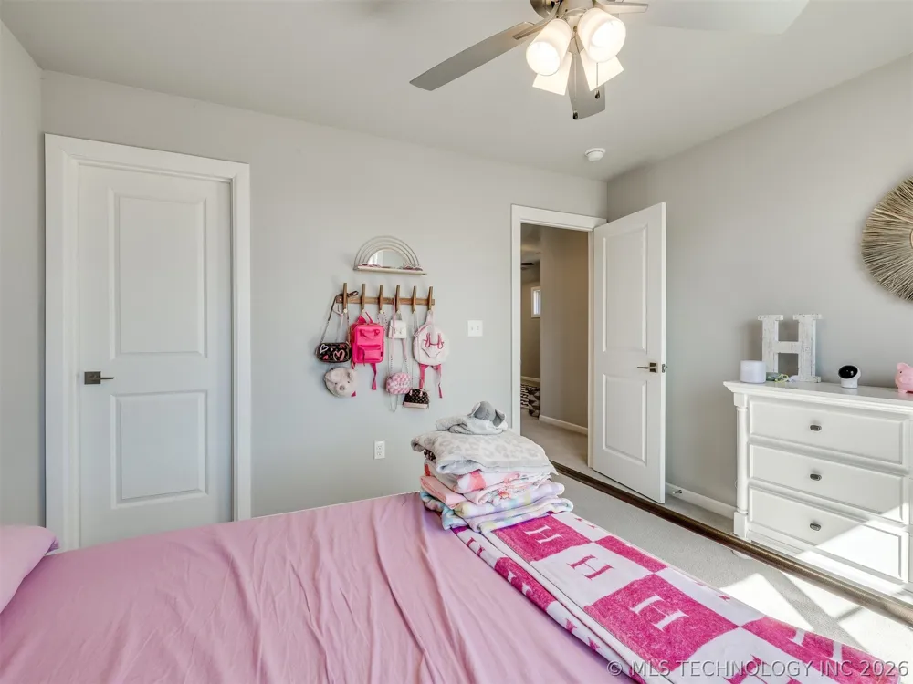 25 W 166th Place S Glenpool, OK 74033