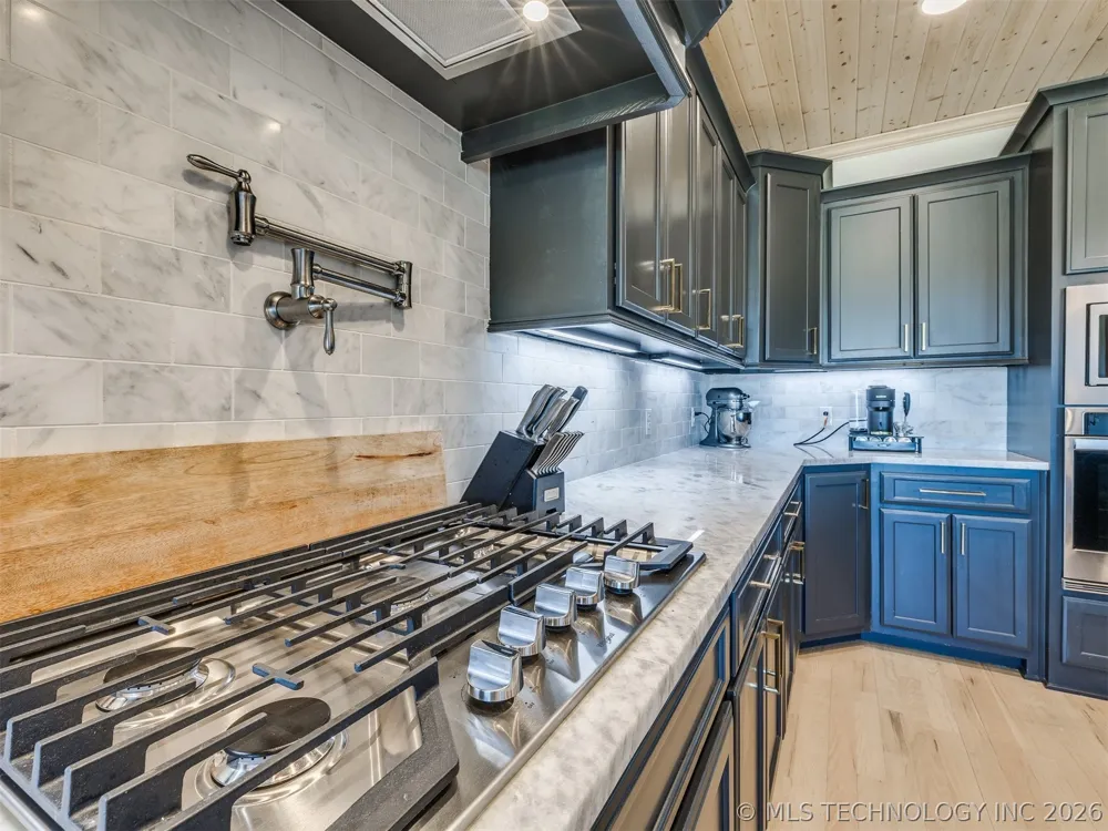 25 W 166th Place S Glenpool, OK 74033