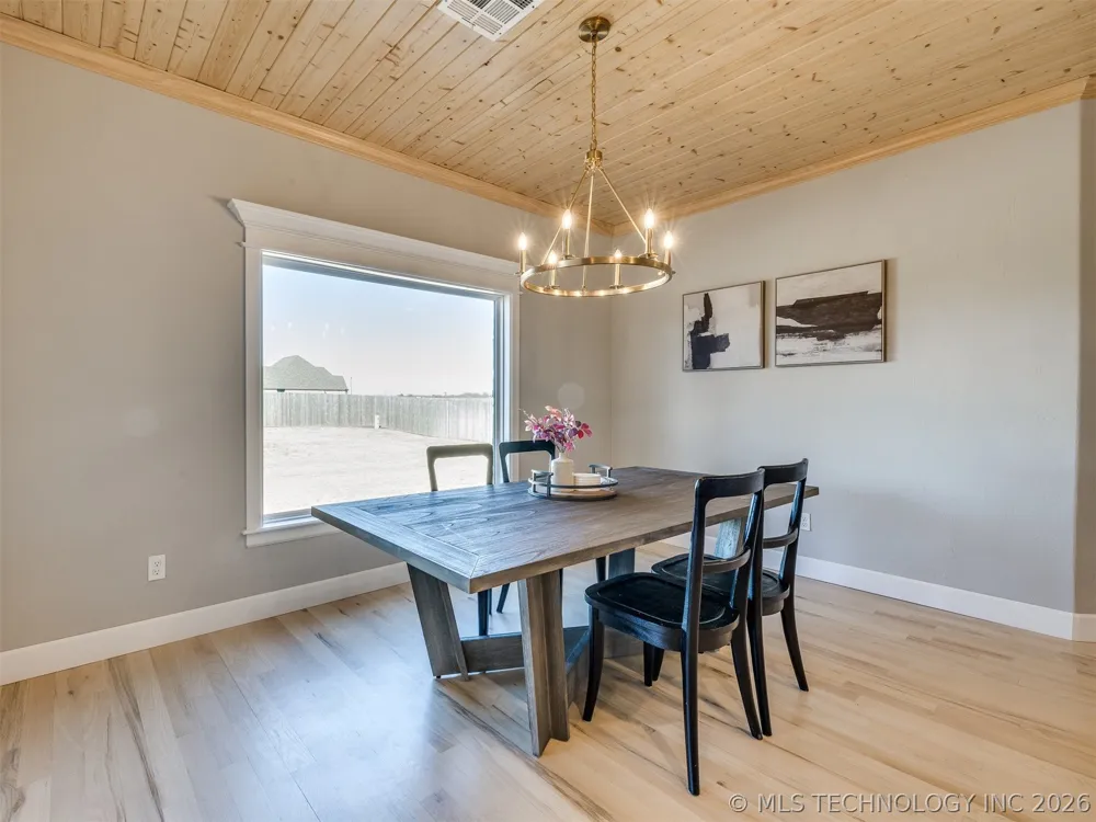 25 W 166th Place S Glenpool, OK 74033