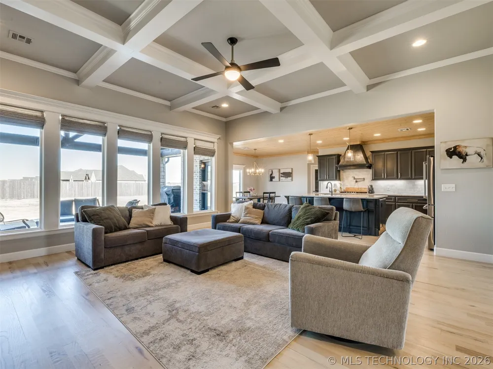25 W 166th Place S Glenpool, OK 74033