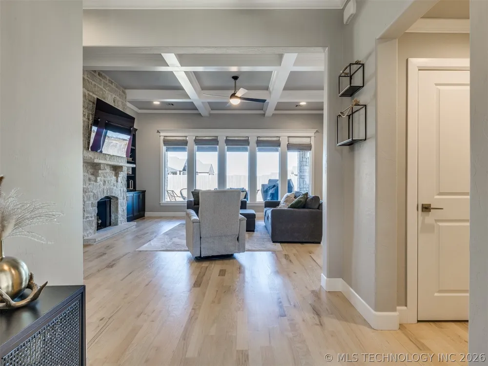 25 W 166th Place S Glenpool, OK 74033