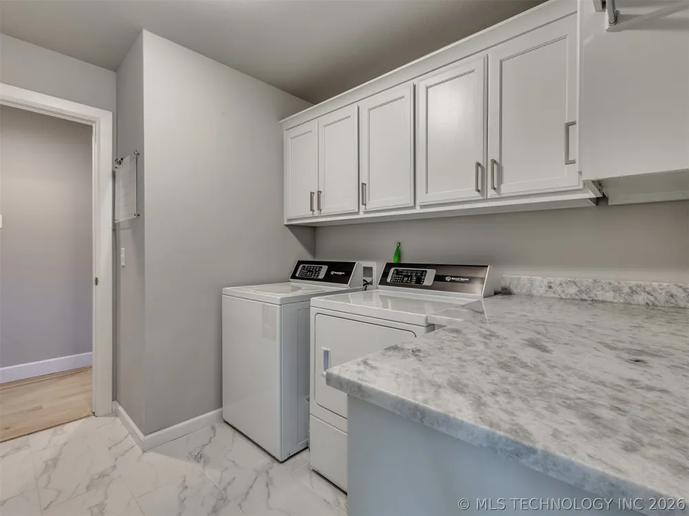 25 W 166th Place S Glenpool, OK 74033