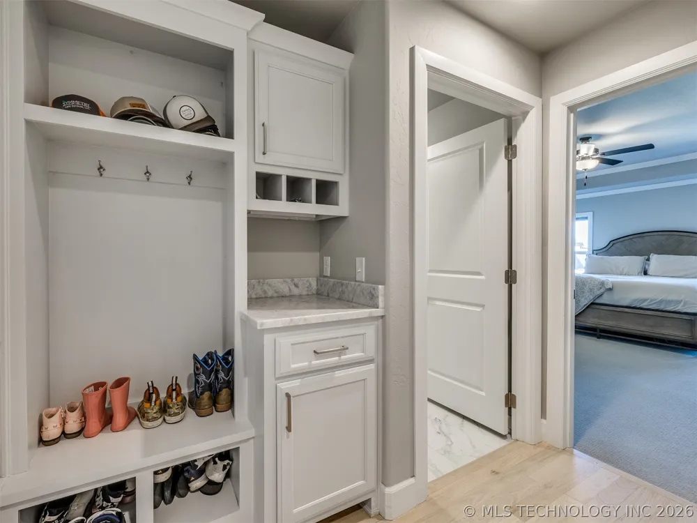 25 W 166th Place S Glenpool, OK 74033