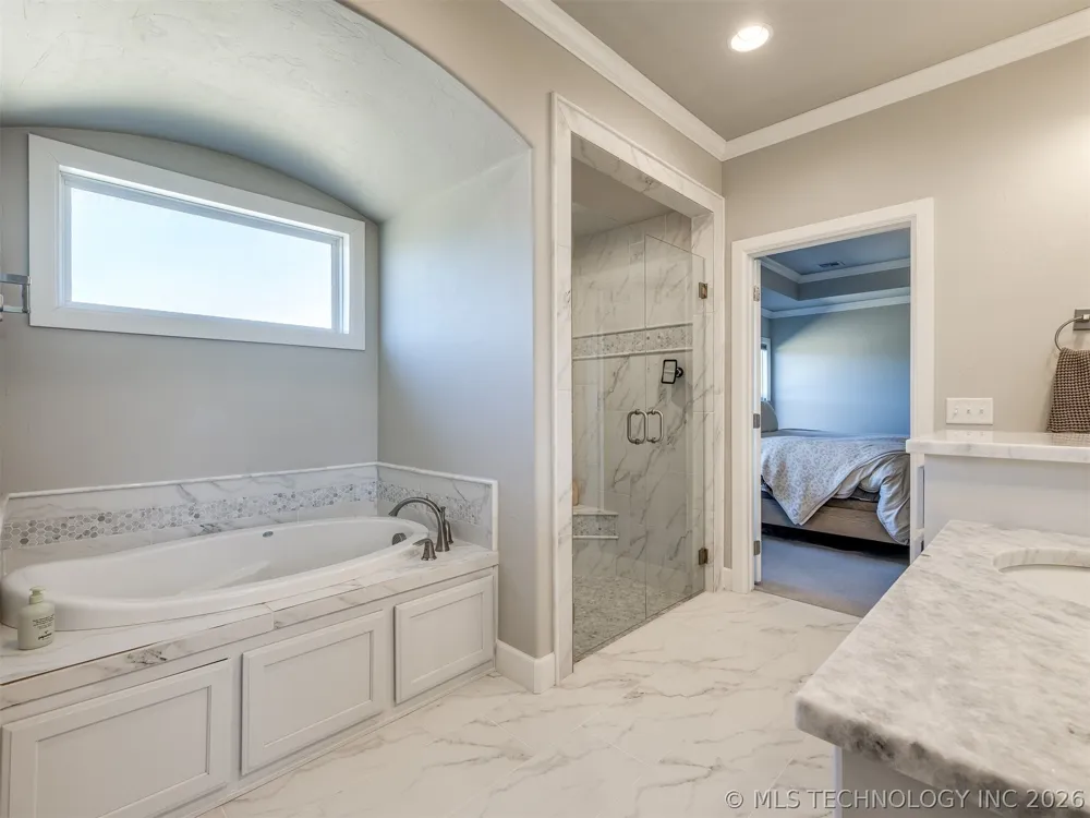 25 W 166th Place S Glenpool, OK 74033