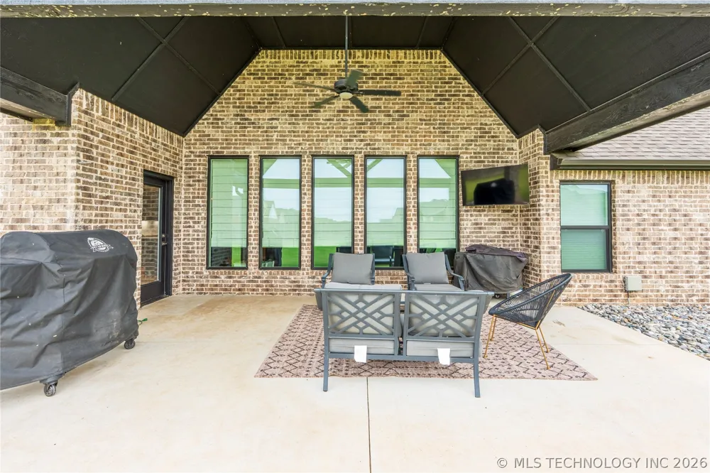 25 W 166th Place S Glenpool, OK 74033